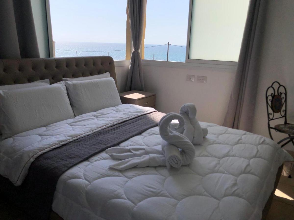 Hotel Room Service بات يام المظهر الخارجي الصورة