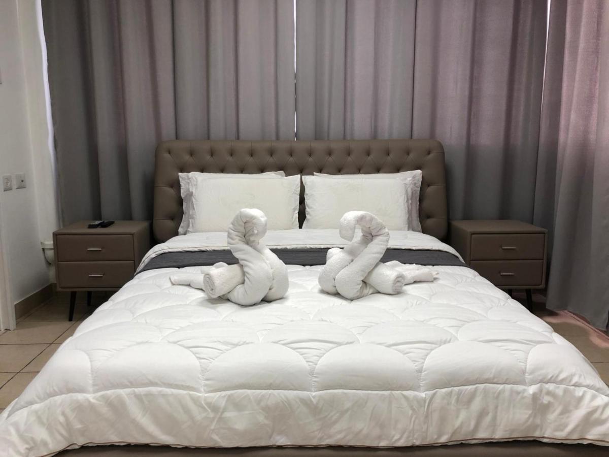 Hotel Room Service بات يام المظهر الخارجي الصورة